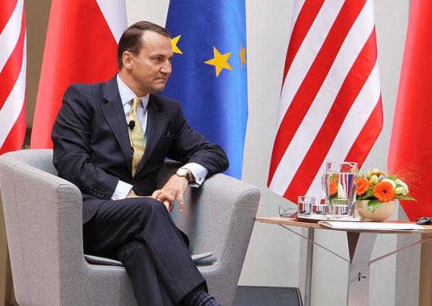 „Foreign Policy”: minister R. Sikorski wśród najważniejszych myślicieli globalnych